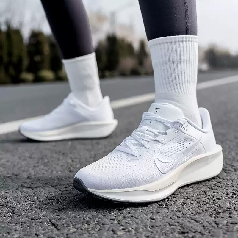 NIKE Damen QEST 6 Mesh-Schuhe  – Women'S Shoes Nike Jordan Bewertung und Preis